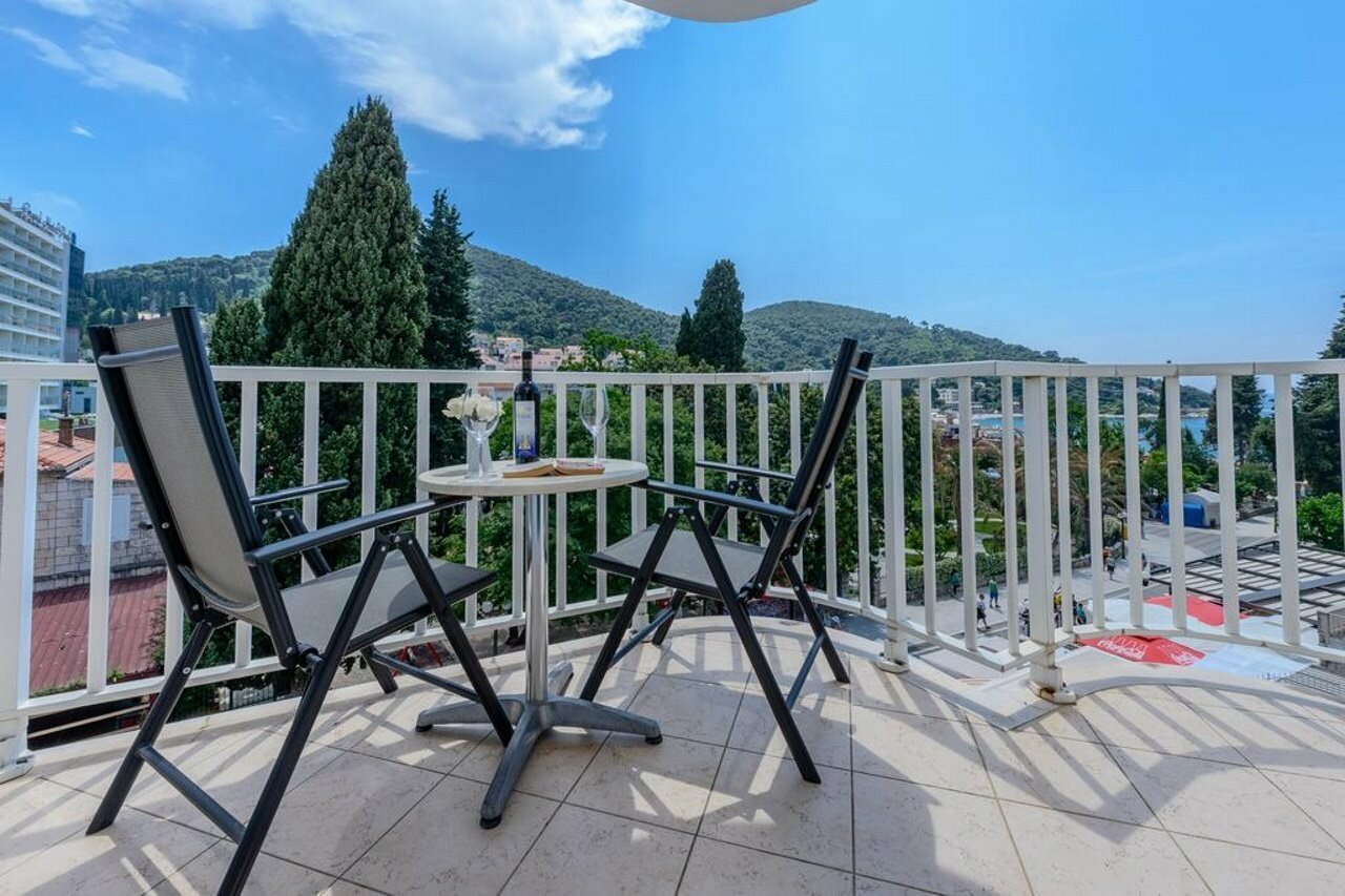 Фото Hotel Perla