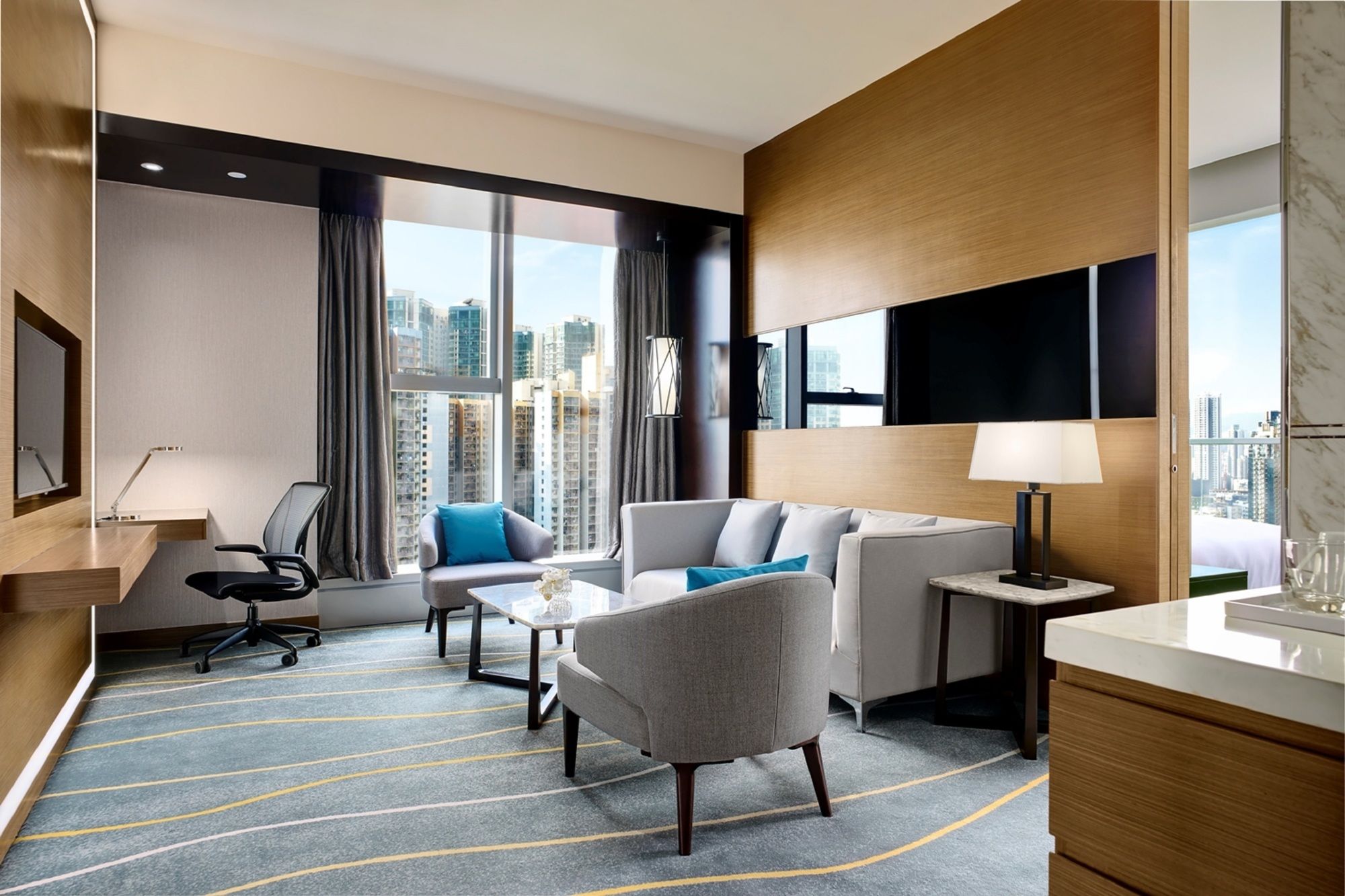 Фото Hilton Garden Inn Hong Kong Mongkok