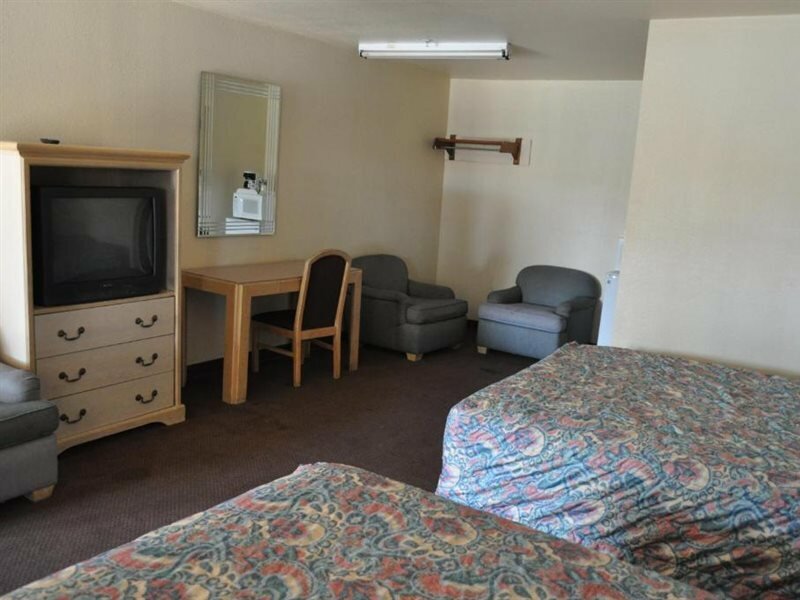 Фото California Suites Motel