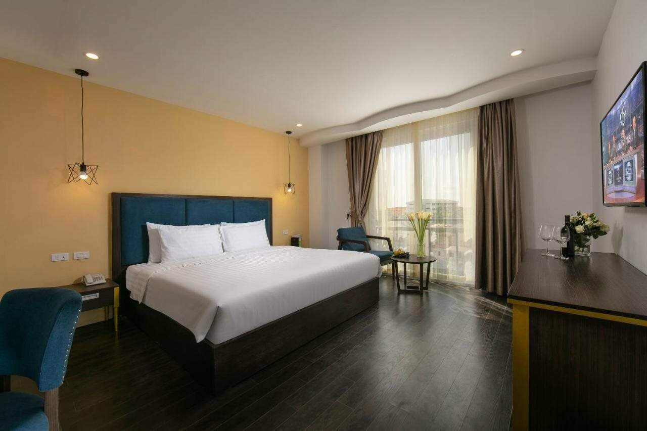 Фото Azalea Parkview Hotel