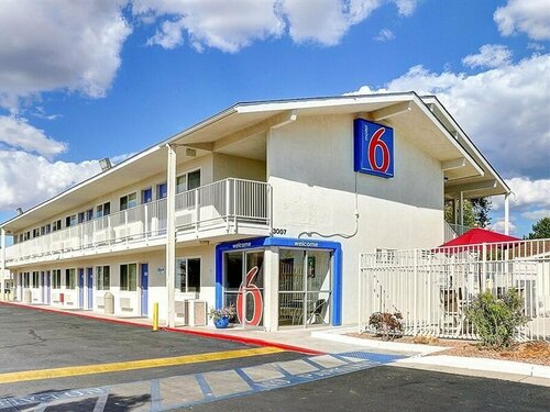 Гостиница Motel 6 Santa Fe в Санта-Фе