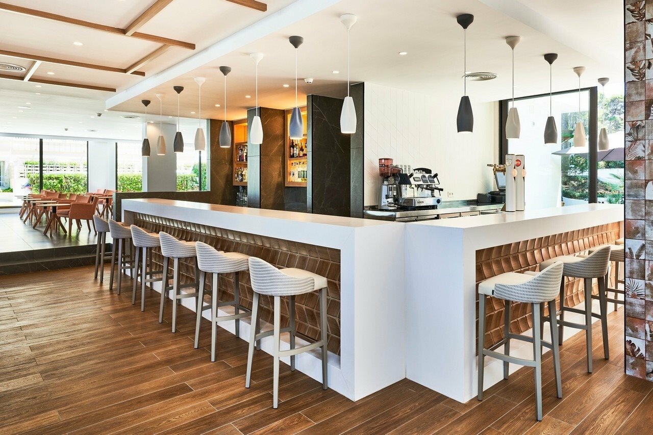 Фото Hotel & SPA S'entrador Playa