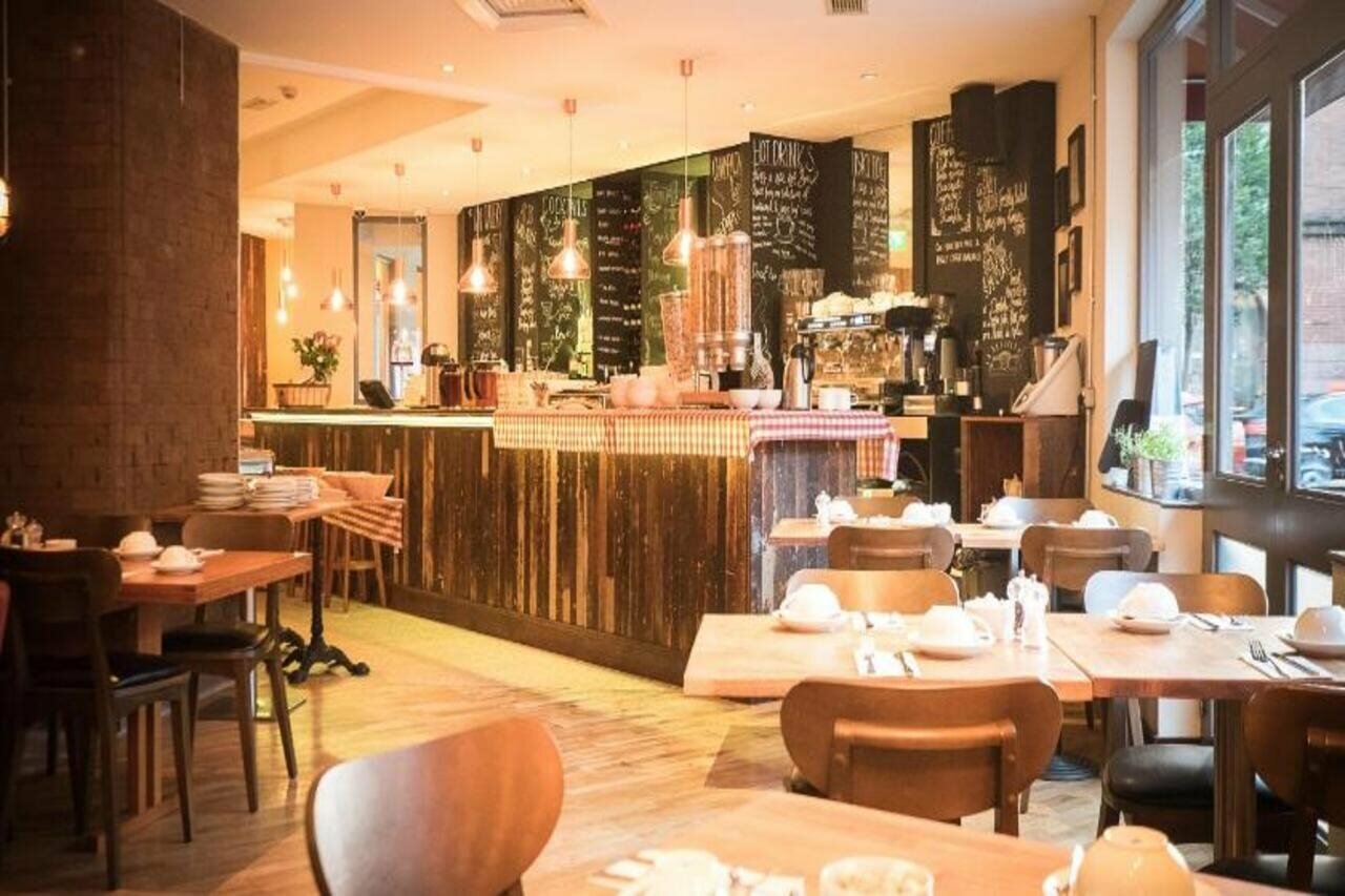 Фото Travelodge Belfast Central