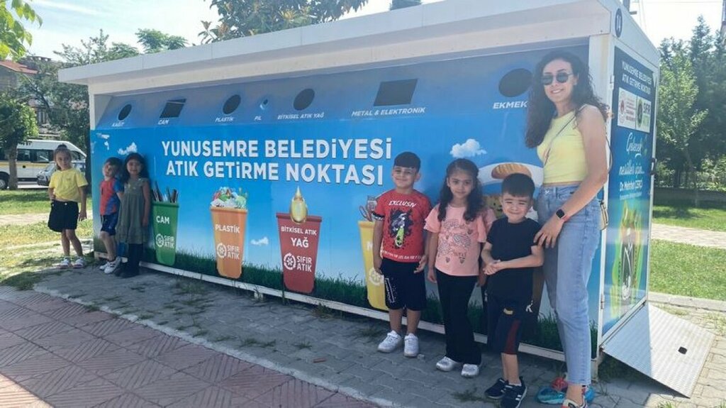 School Mesir Martyr Hakan Acarkanli Middle School, Manisa, photo