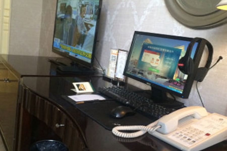 Фото Royal International Hotel