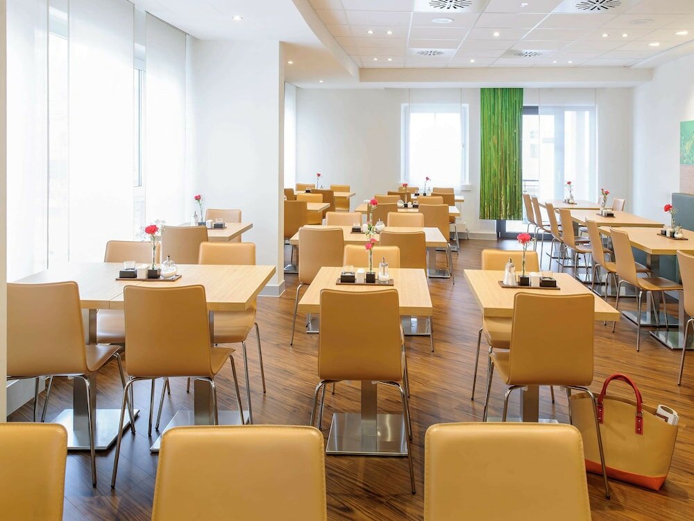 Фото Ibis Jena City Hotel