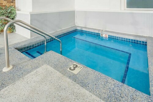 Гостиница Days Inn by Wyndham Fond du Lac в Штате Висконсин