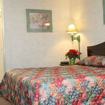 Фото Magnuson Hotel Fowlerville