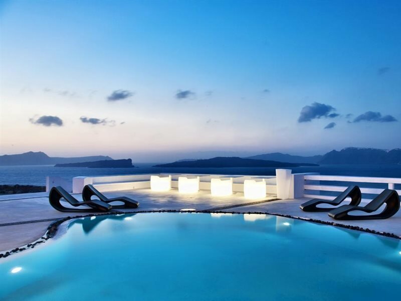 Фото Avant Garde Suites