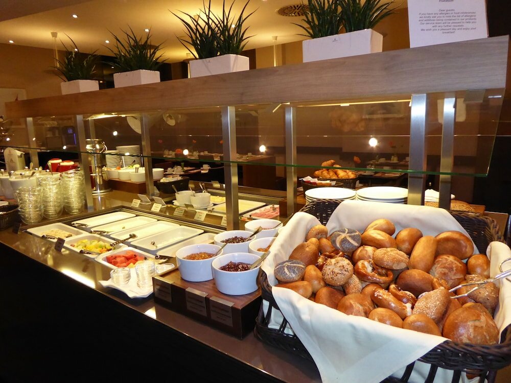 Фото IntercityHotel Ulm