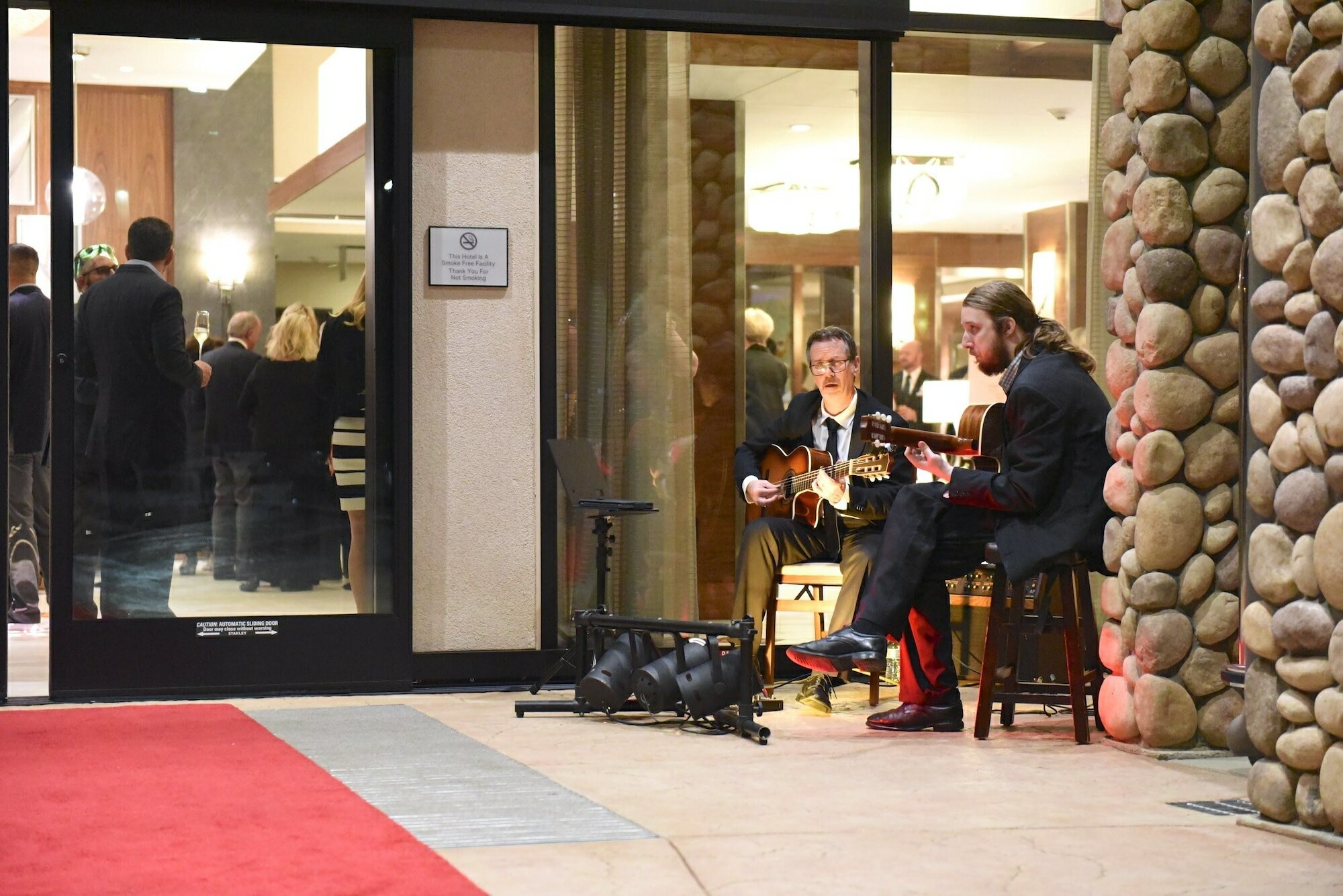 Фото Sheraton Redding Hotel at the Sundial Bridge