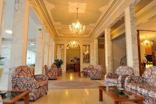 Гостиница Hotel Britannia в Чезенатико