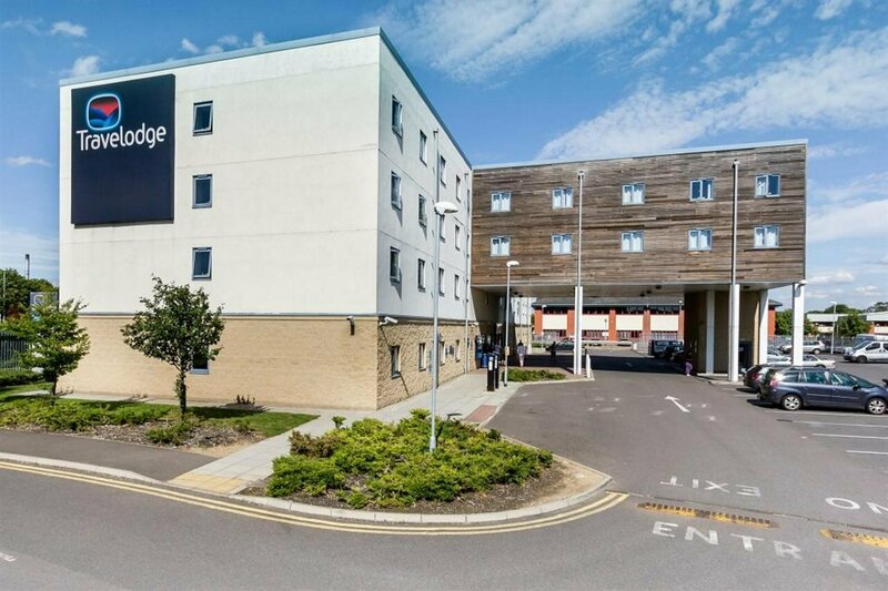 Гостиница Travelodge Sunbury M3