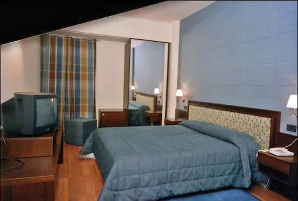 Фото Hotel Montreal