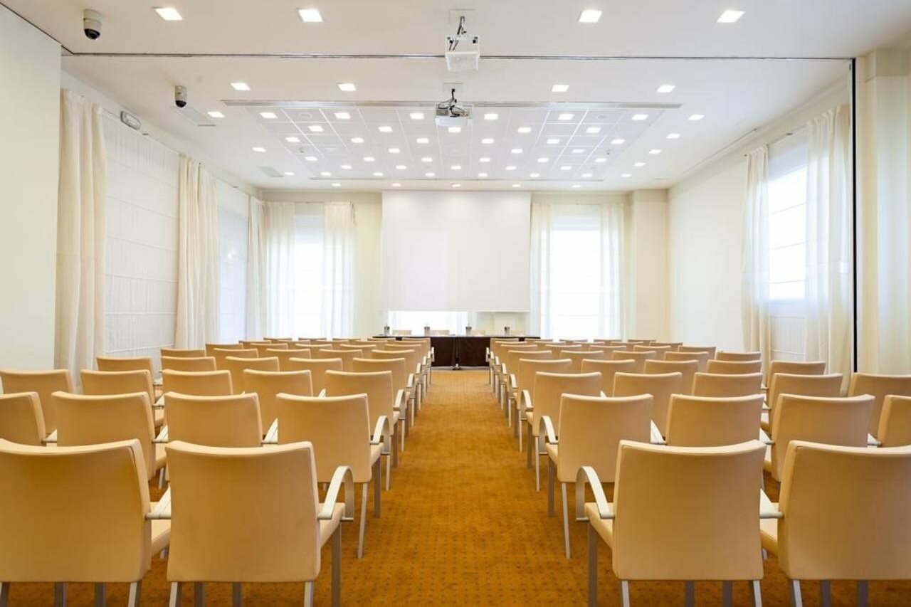 Фото Hilton Garden Inn Florence Novoli