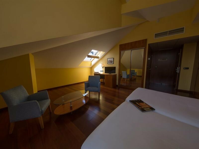 Фото Hotel Aroi Bierzo Plaza