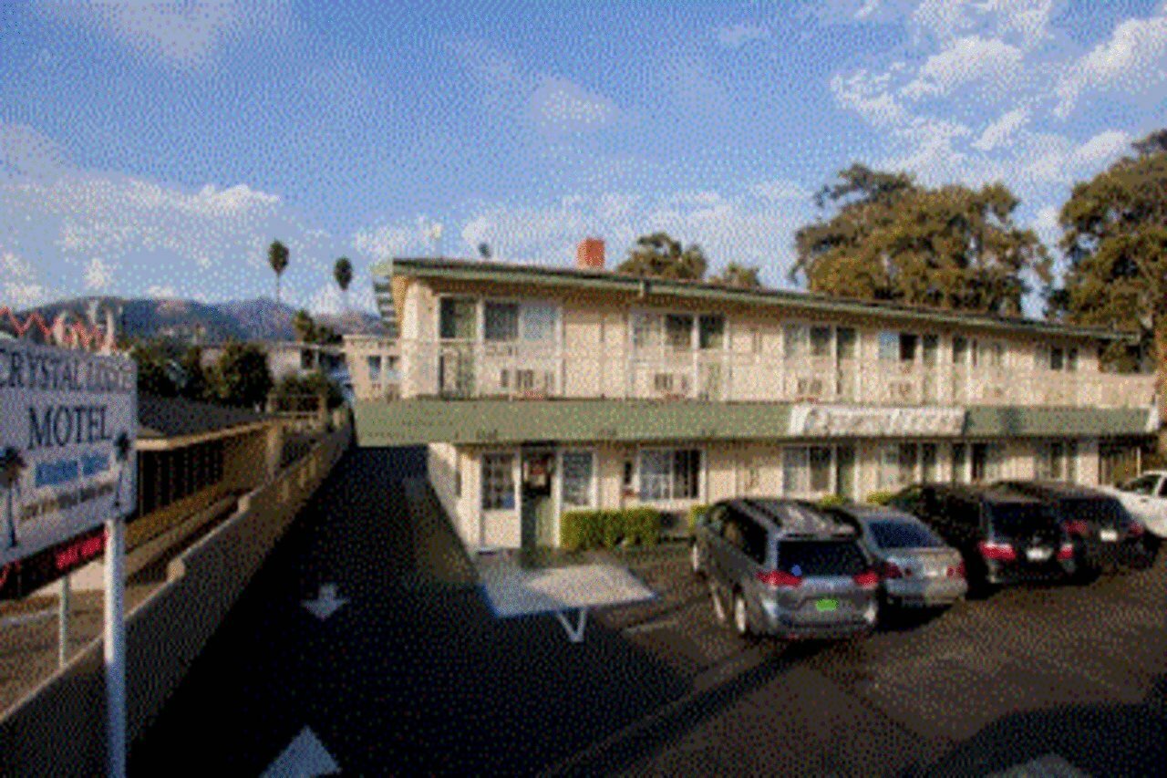 Фото Crystal Lodge Motel