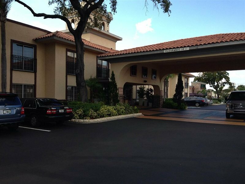 Фото Red Roof Inn Plus+ & Suites Tampa