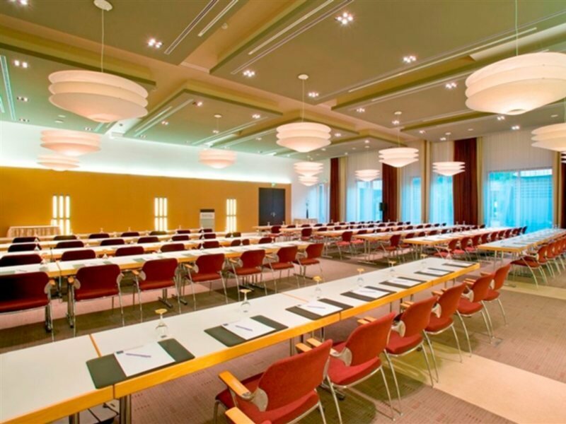 Фото Novotel Karlsruhe City