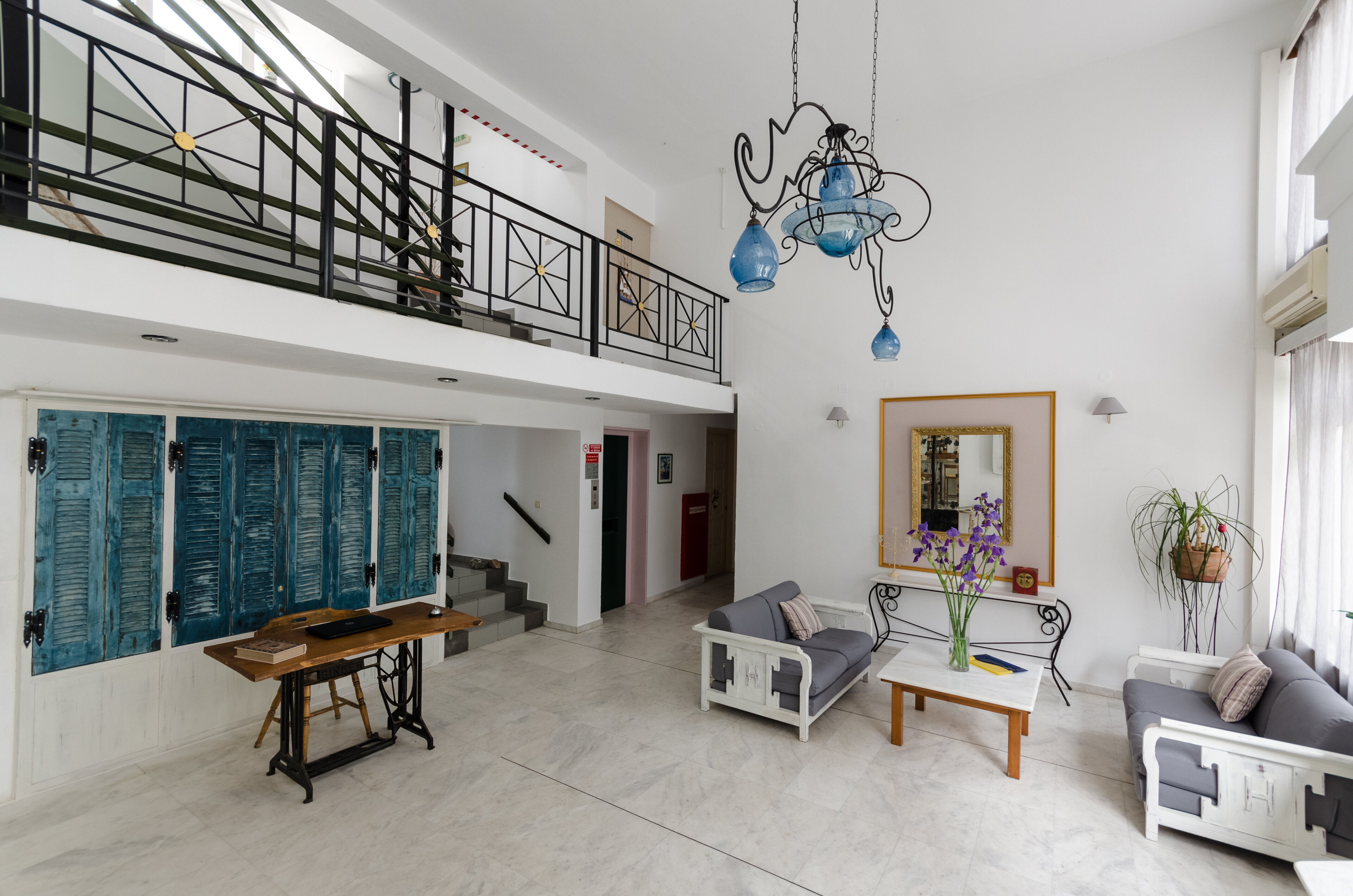 Фото Happiness Apartments