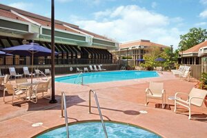 Гостиница Doubletree by Hilton Sacramento