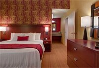 Фото Courtyard by Marriott Richmond Airport