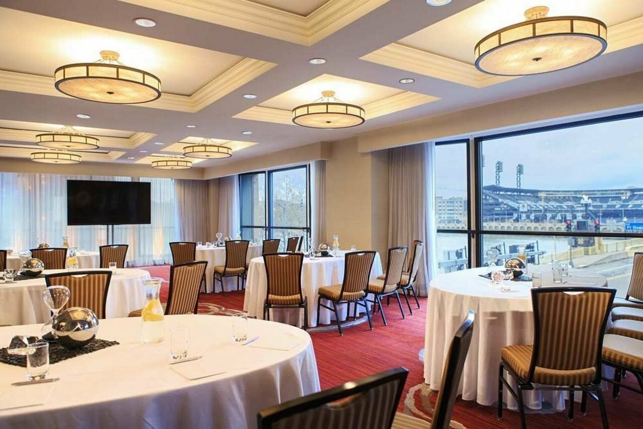 Фото Renaissance Pittsburgh Hotel