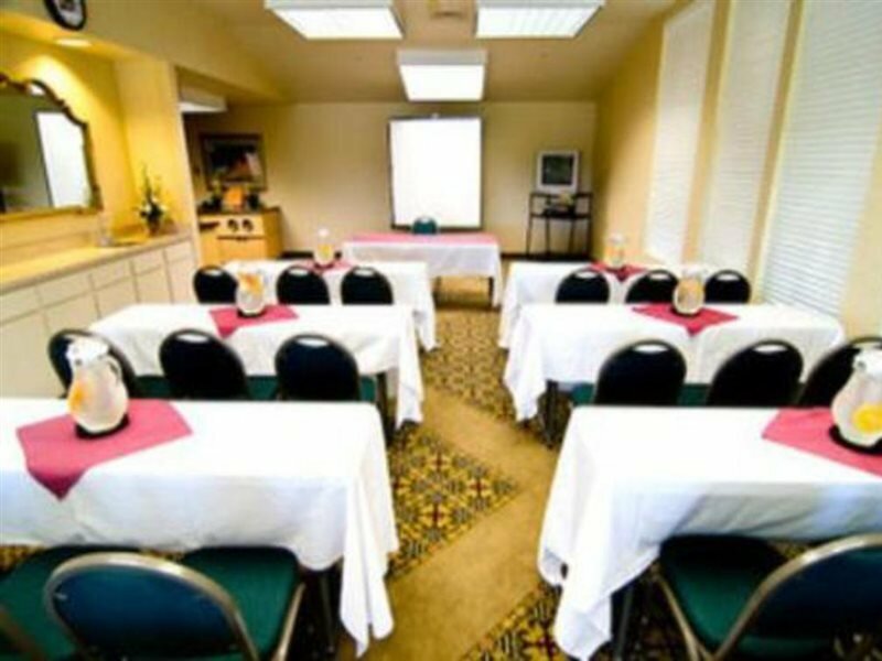 Фото Best Western Plus Heritage Inn