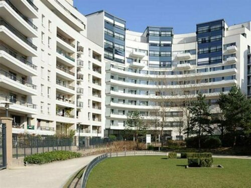 Гостиница Residhome Courbevoie La Defense в Курбевуа