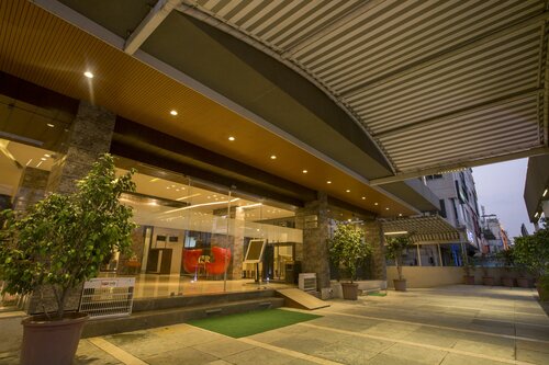 Внешний вид отеля Hotel Shubh Inn в Бхопале, фото 5