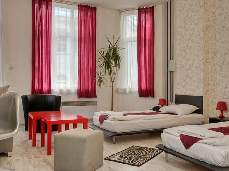 Фото отеля 2