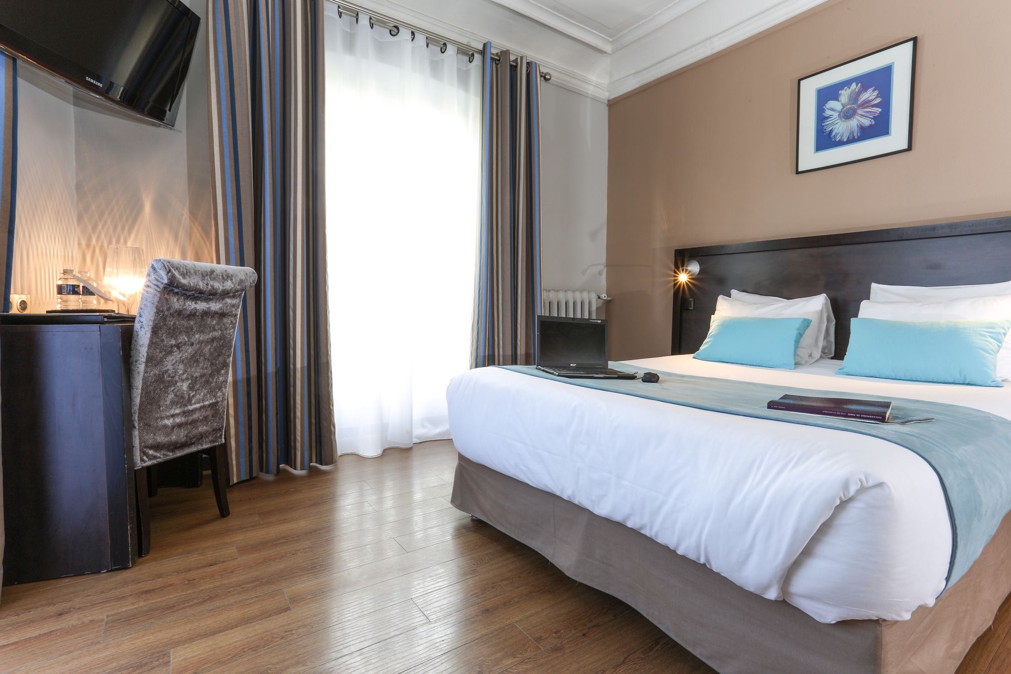 Фото Avalon Appart'Hotel Paris Gare du Nord