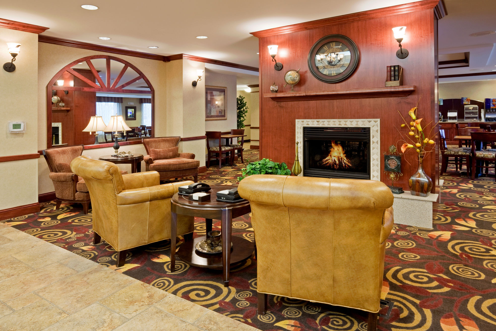 Фото Holiday Inn Express Mitchell, an Ihg Hotel