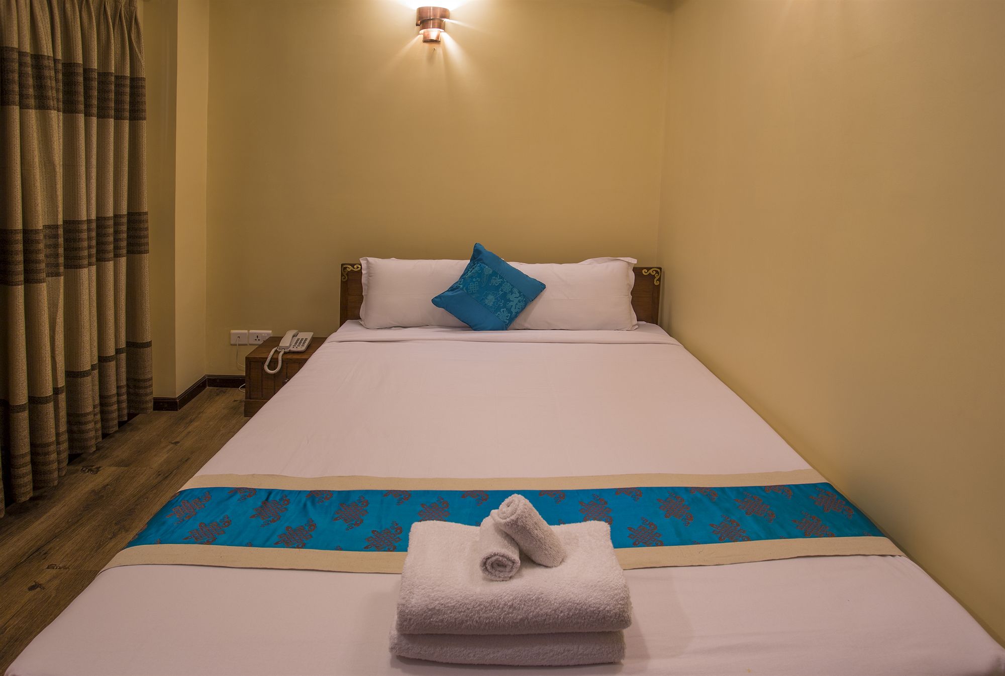 Фото Hotel Yukhang