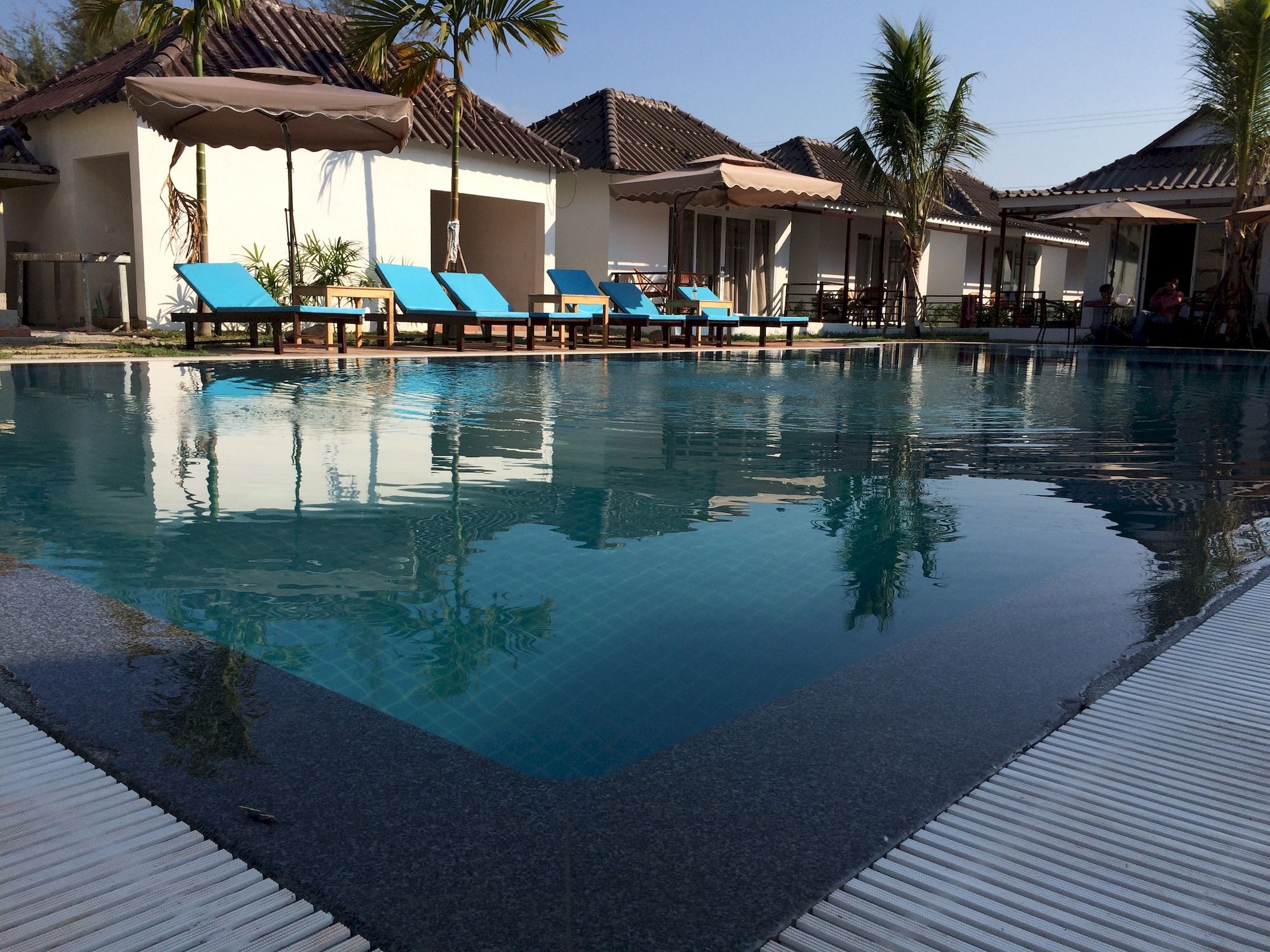 Фото Sea Breeze Resort