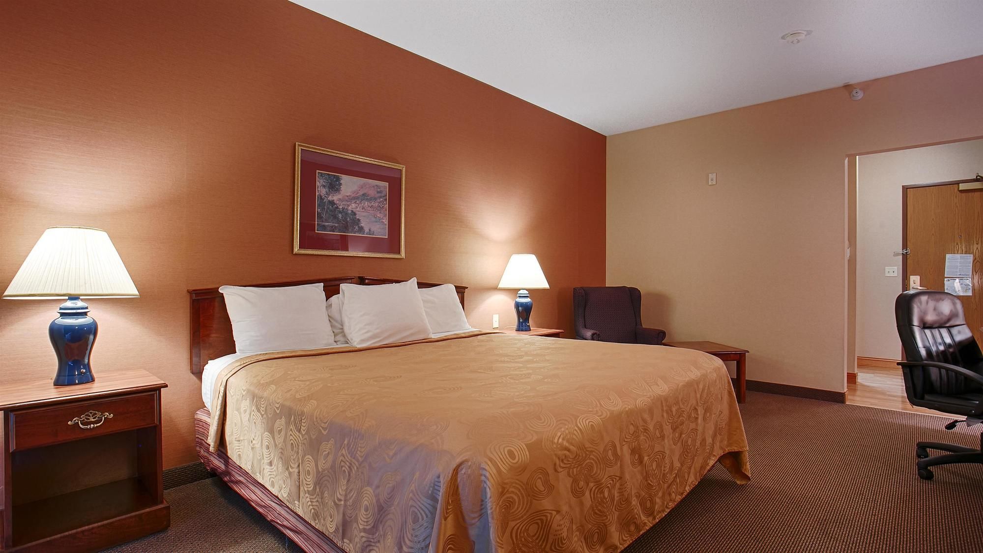 Фото Best Western Plus Chelsea Hotel