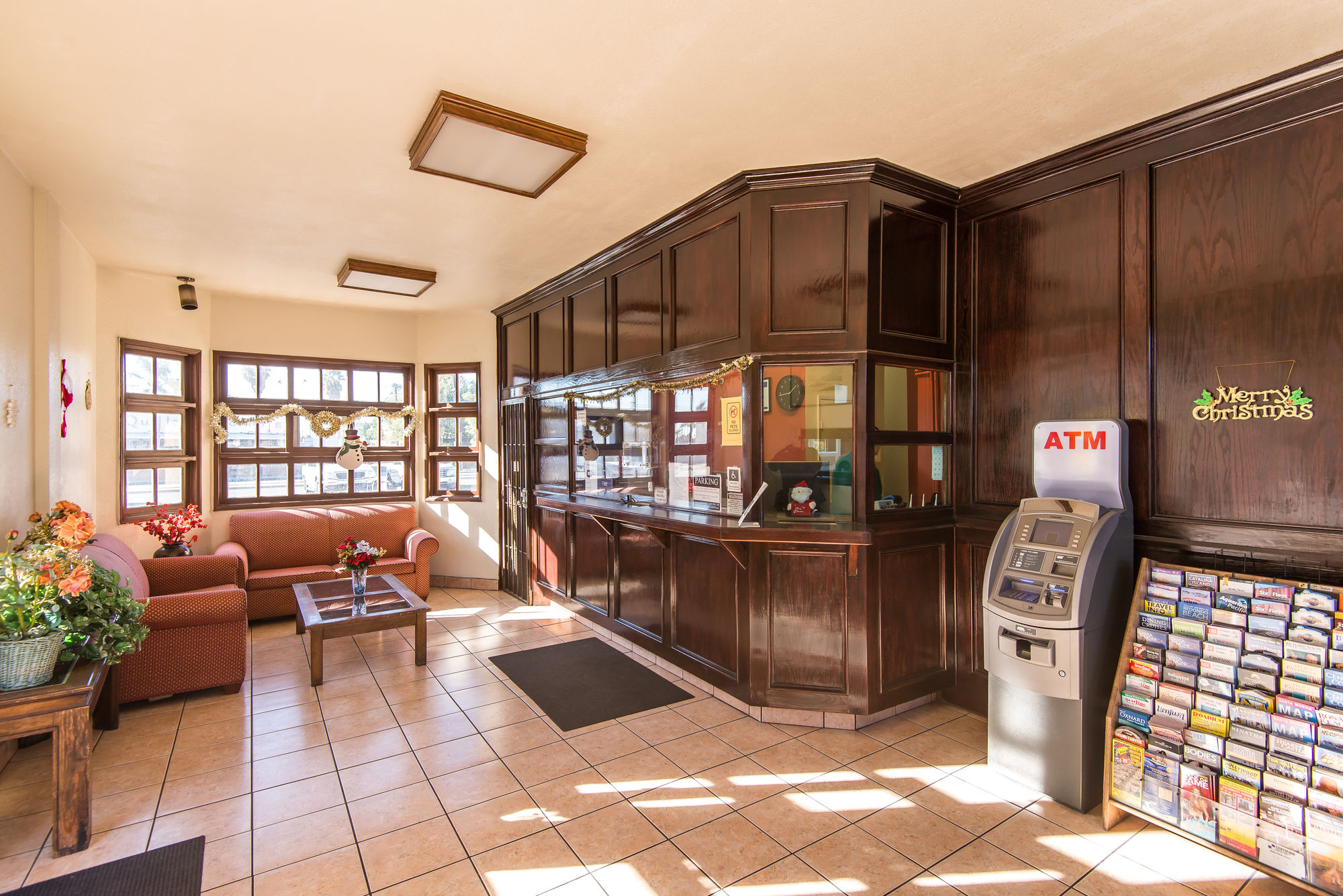 Фото Sea Rock Inn - Los Angeles