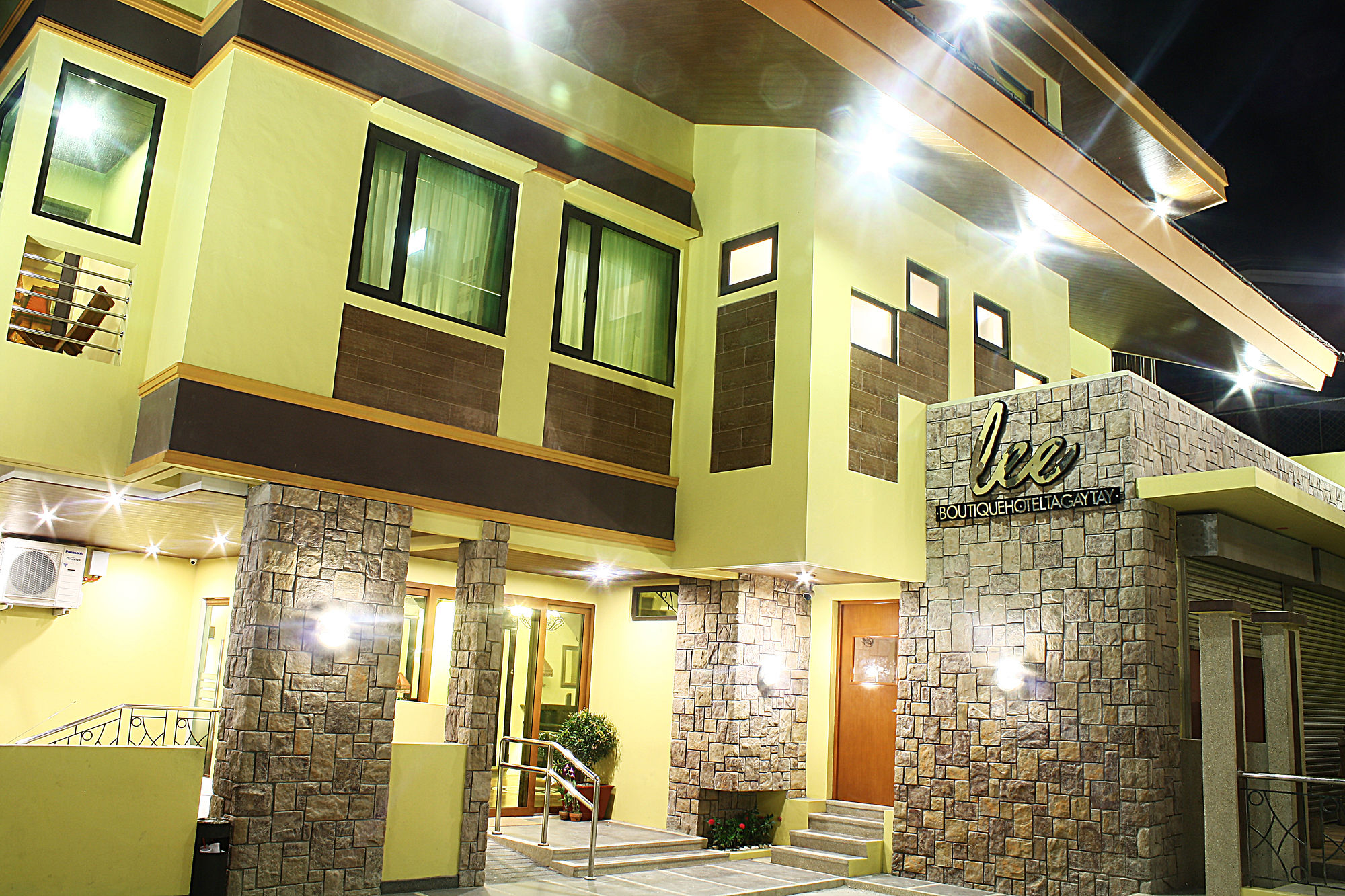 Фото Lee Boutique Hotel Tagaytay