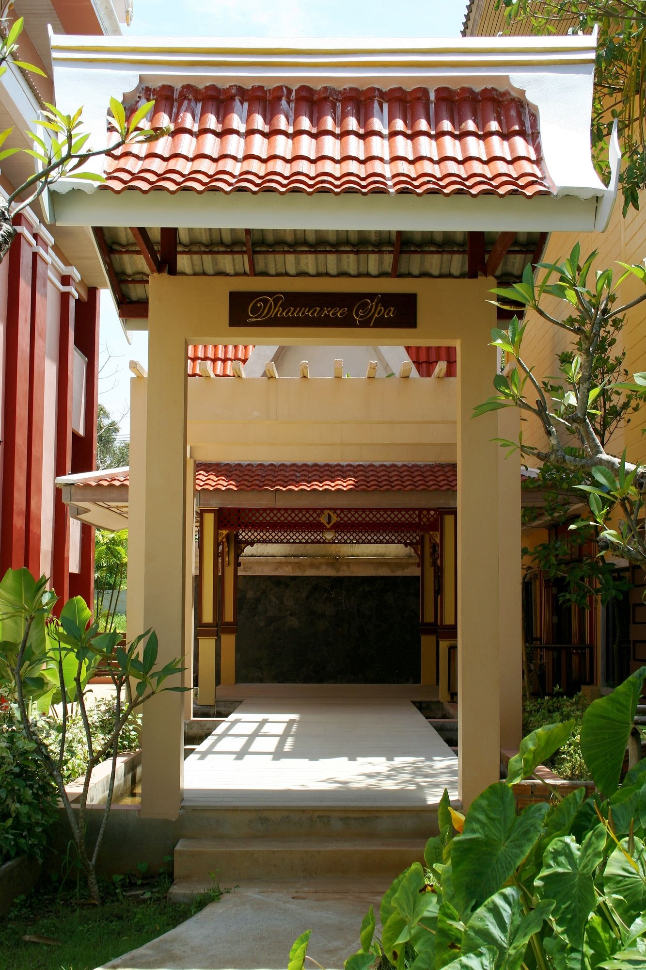 Фото Ayodhaya Palace Beach Resort Krabi