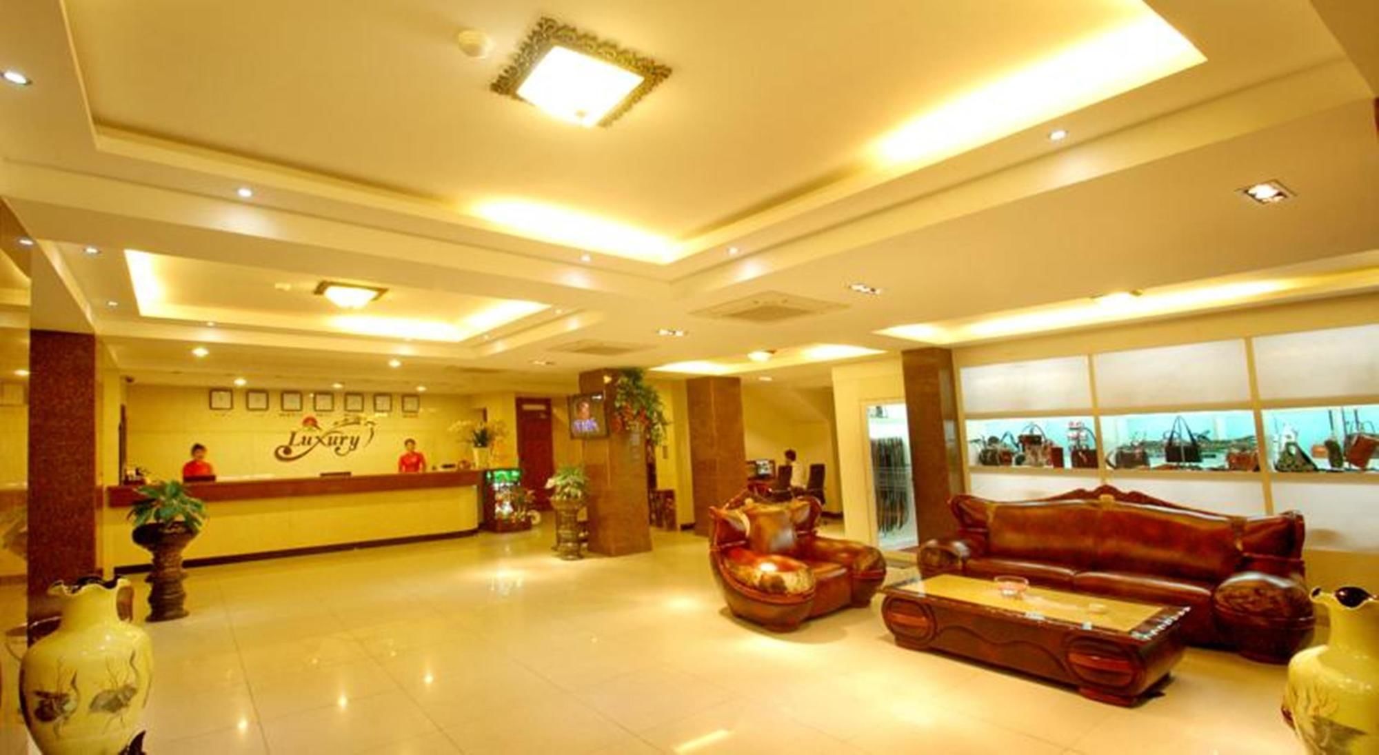 Фото Luxury Nha Trang Hotel