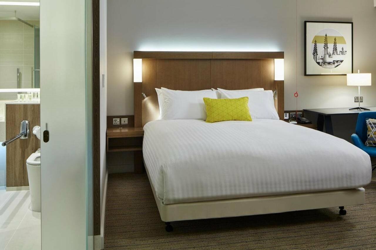 Фото Courtyard by Marriott Oxford South
