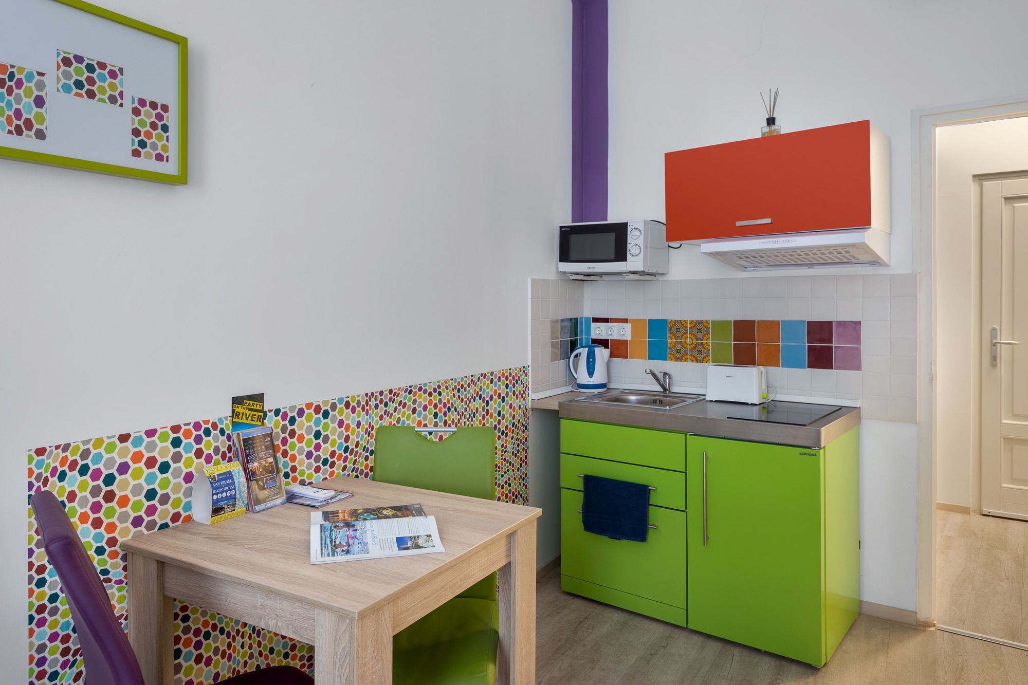 Фото Amber Gardenview Studios