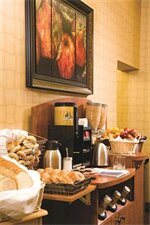 Фото The Sunset Hotel West End Sonder by Marriott Bonvoy