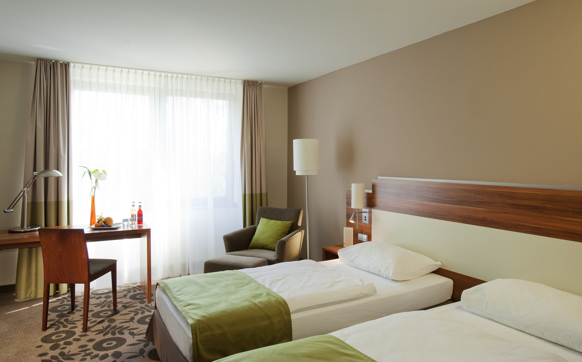 Фото Mercure Tagungs & Landhotel Krefeld