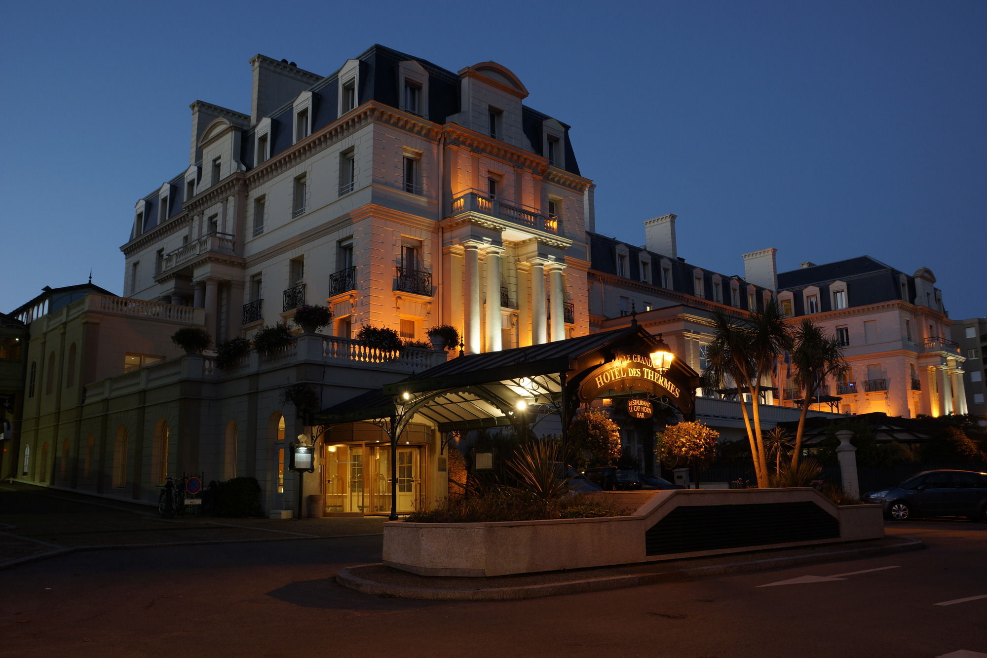 Фото Grand Hôtel Des Thermes