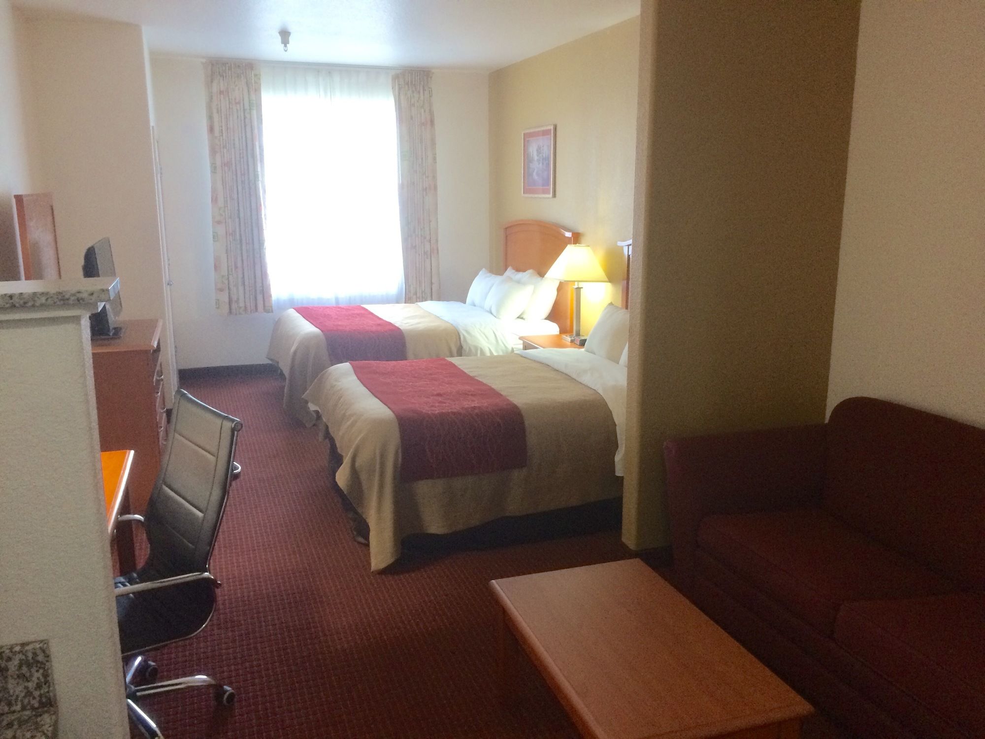 Фото Comfort Inn & Suites Chesapeake - Portsmouth