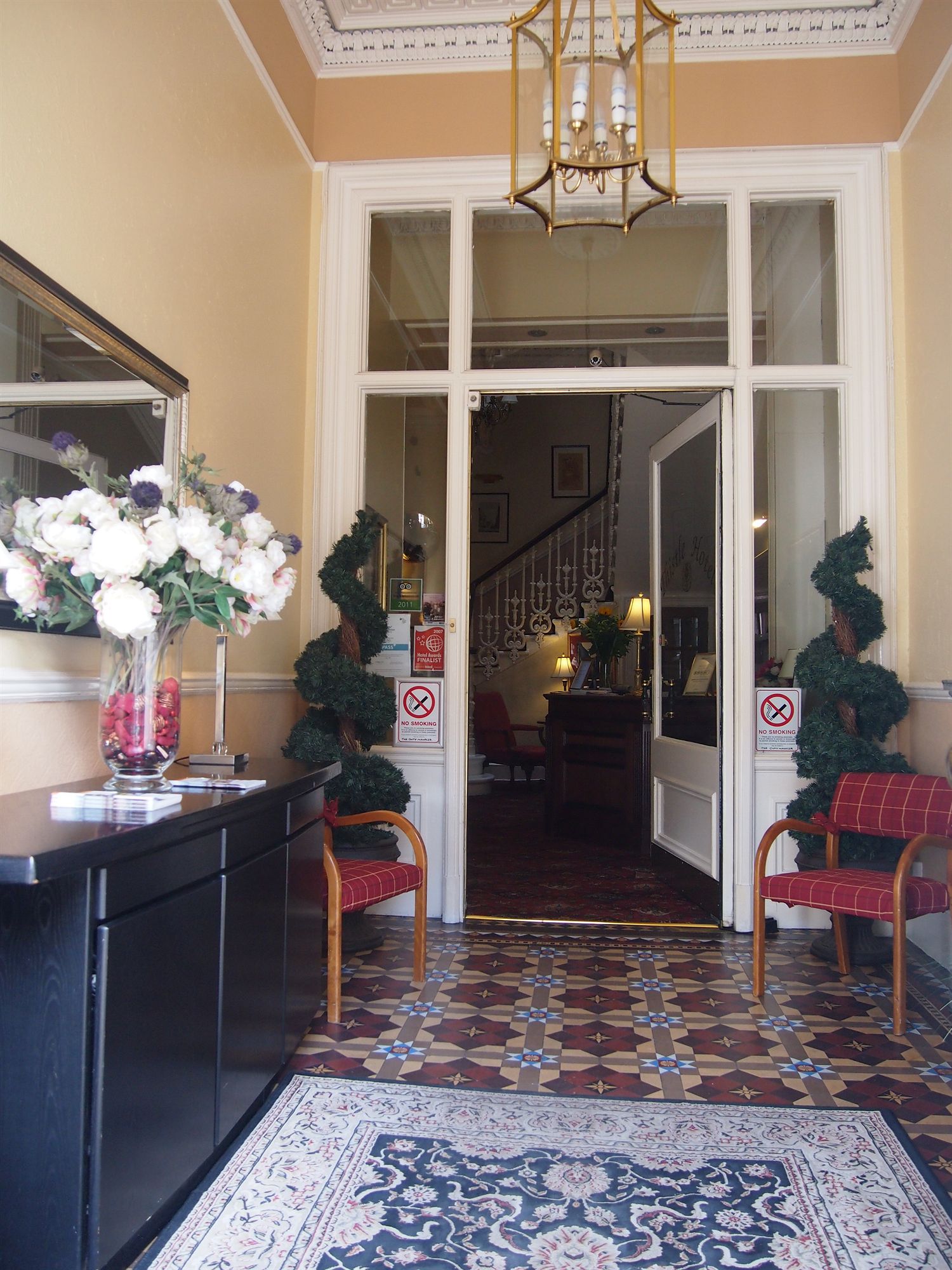 Фото Отель Edinburgh Thistle