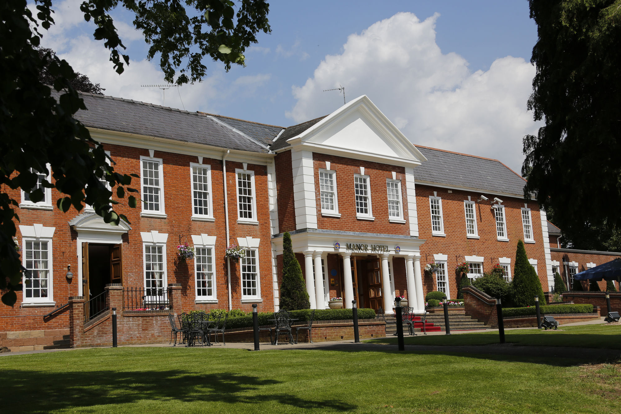 Фото Best Western Plus Birmingham Nec Meriden Manor Hotel