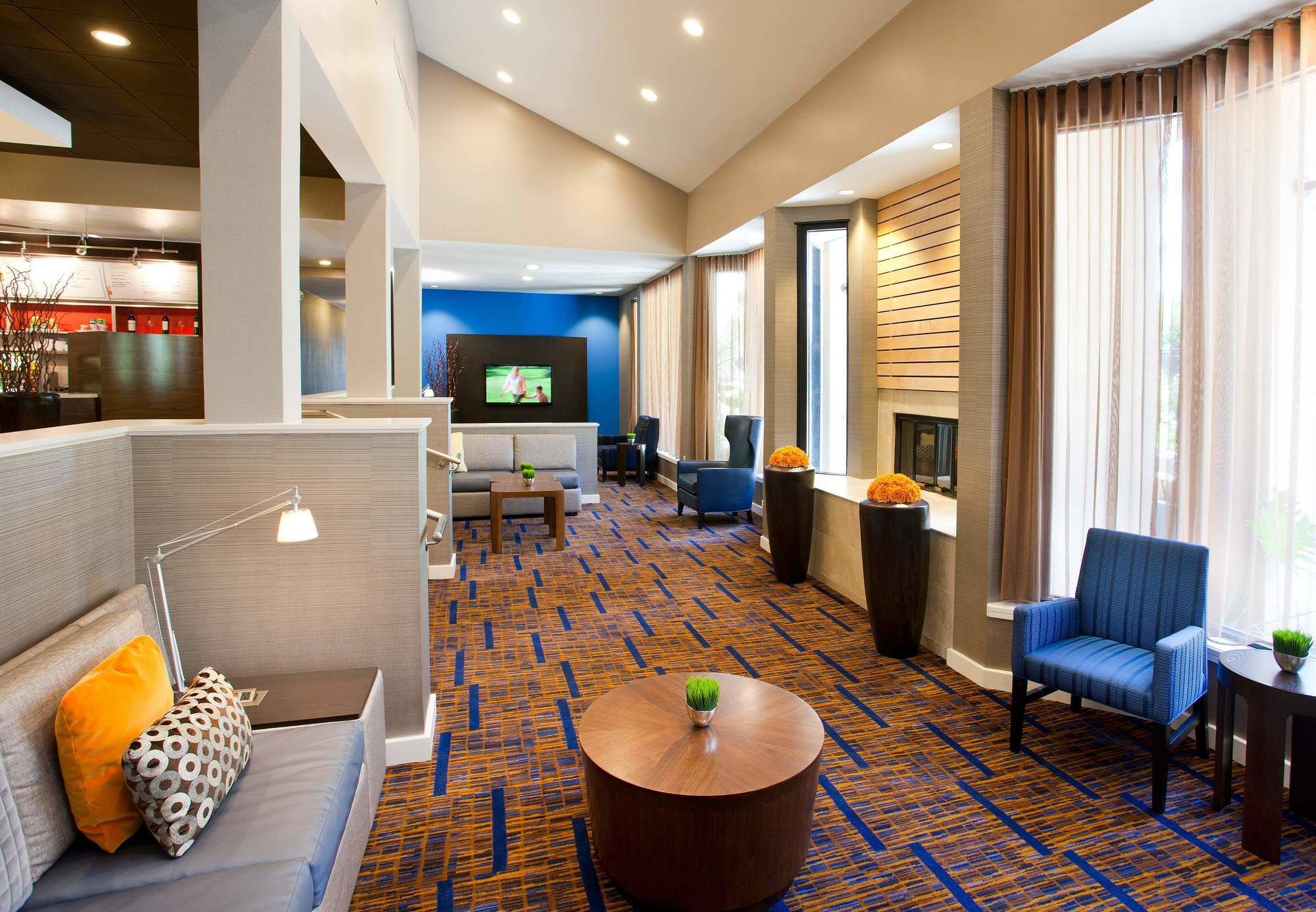 Фото Courtyard by Marriott Costa Mesa South Coast Metro