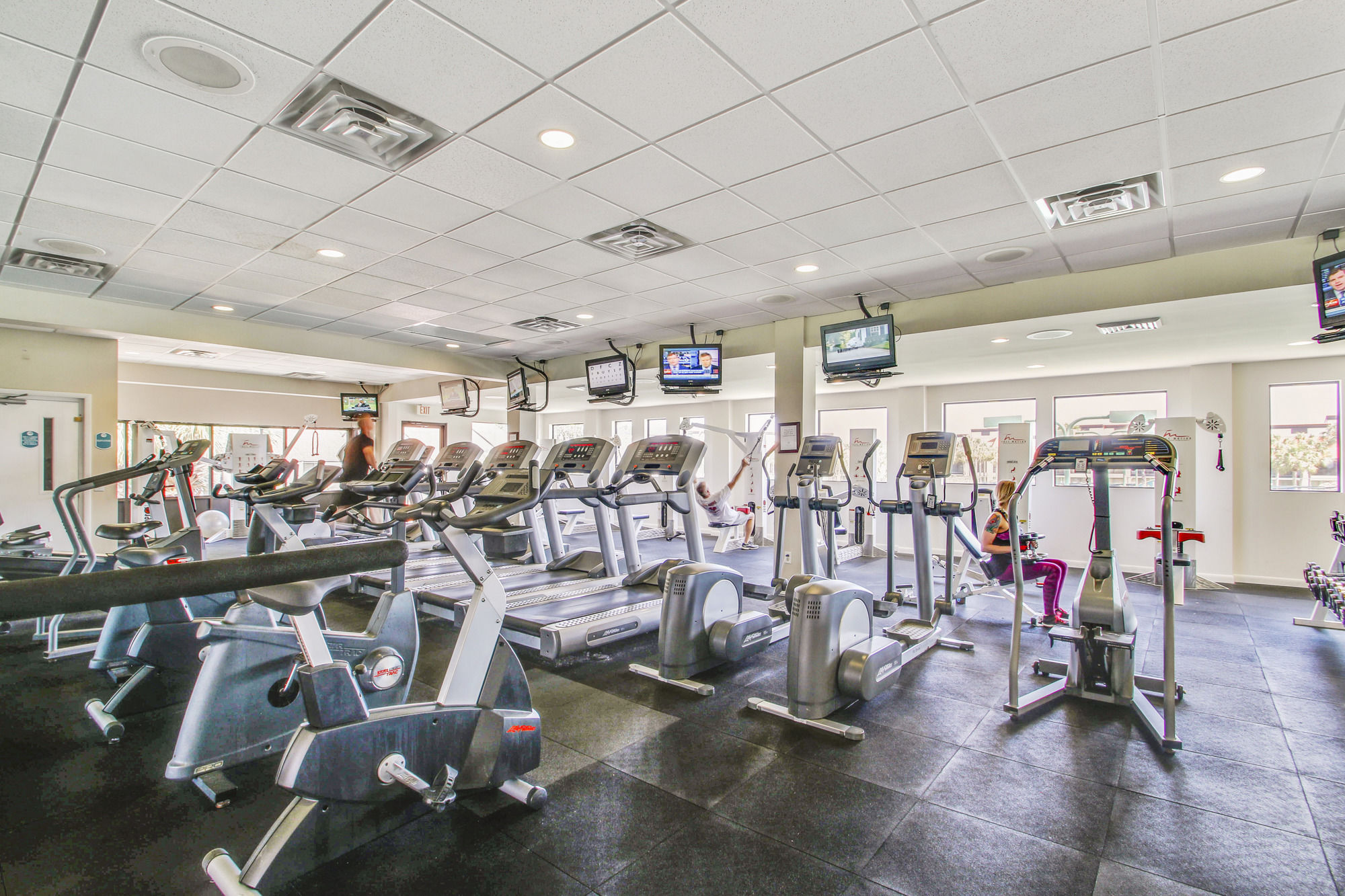 Фото Edgewater Beach and Golf Resort by Resort Collection